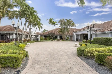 2705 Pointe Circle Greenacres FL 33413