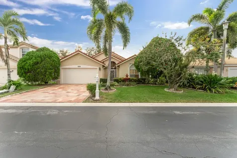 2705 Pointe Circle Greenacres FL 33413