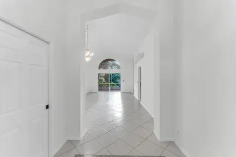 2705 Pointe Circle Greenacres FL 33413