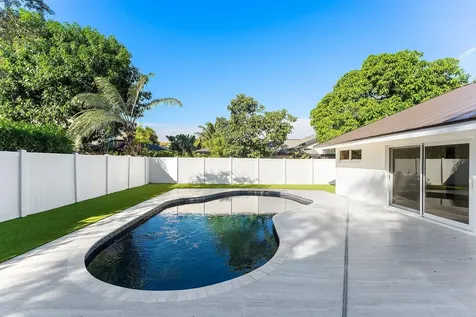 1380 Sw 1st Street Boca Raton FL 33486