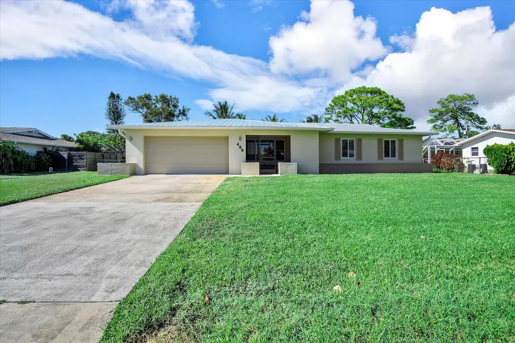 409 Se Gasparilla Avenue Port Saint Lucie FL 34983