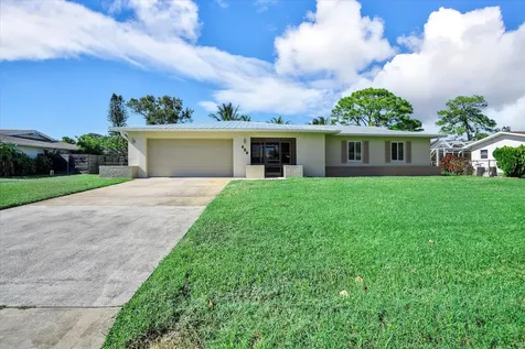 409 Se Gasparilla Avenue Port Saint Lucie FL 34983