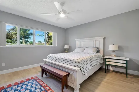 409 Se Gasparilla Avenue Port Saint Lucie FL 34983