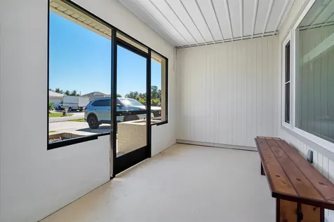 409 Se Gasparilla Avenue Port Saint Lucie FL 34983