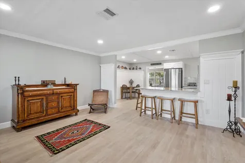 409 Se Gasparilla Avenue Port Saint Lucie FL 34983