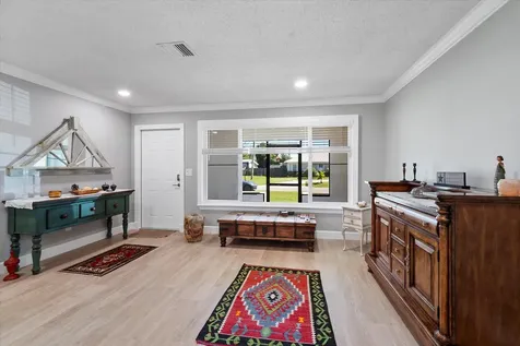 409 Se Gasparilla Avenue Port Saint Lucie FL 34983