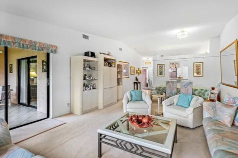 8282 Springlake Drive Boca Raton FL 33496