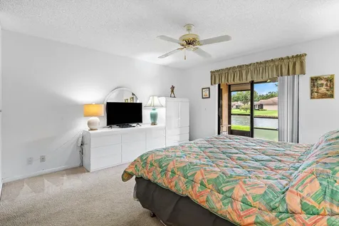 8282 Springlake Drive Boca Raton FL 33496