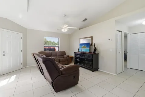 2832 Stoneway Lane Fort Pierce FL 34982