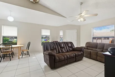 2832 Stoneway Lane Fort Pierce FL 34982