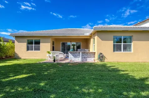 11400 Sw Hillcrest Circle Port Saint Lucie FL 34987