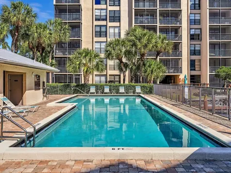 21 Royal Palm Way Boca Raton FL 33432