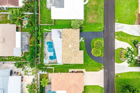 262 Ne 24th Court Boca Raton FL 33431