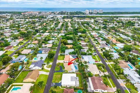 262 Ne 24th Court Boca Raton FL 33431