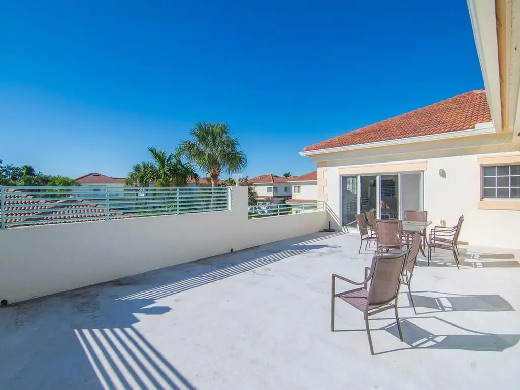 520 7th Square Vero Beach FL 32962