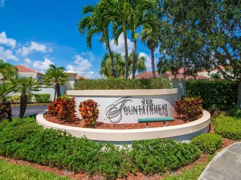 520 7th Square Vero Beach FL 32962
