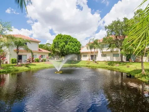 520 7th Square Vero Beach FL 32962