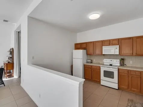 520 7th Square Vero Beach FL 32962