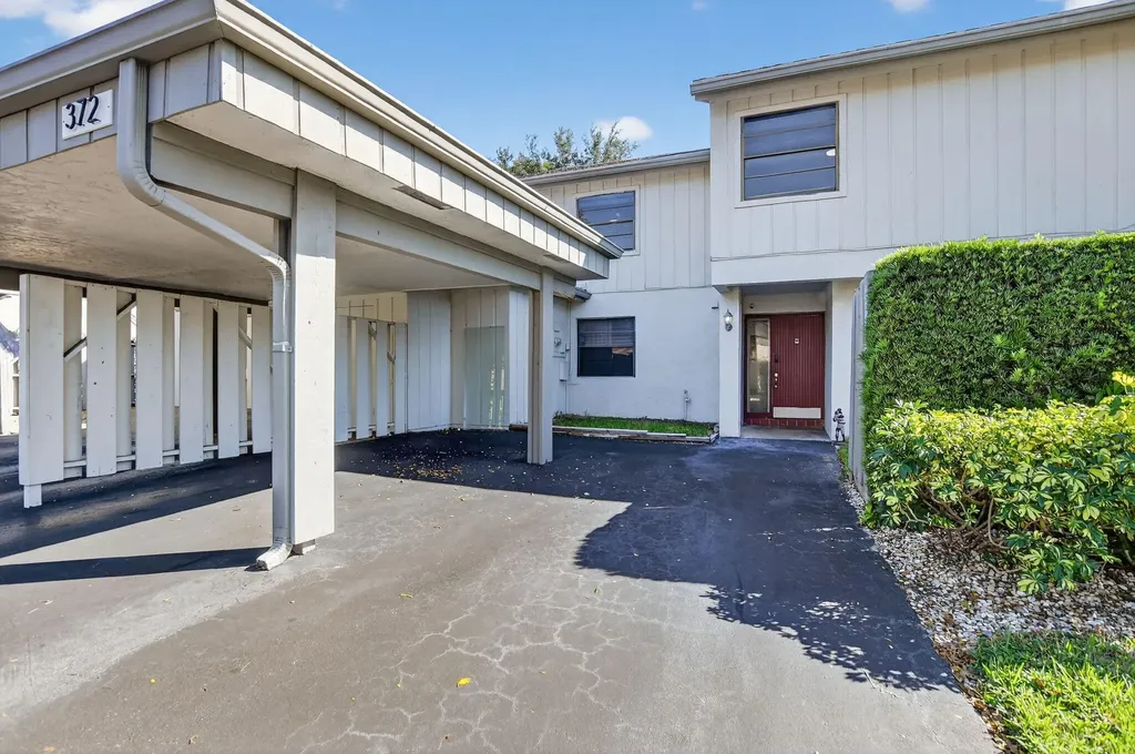 372 Deer Creek Wildwood Lane Deerfield Beach FL 33442