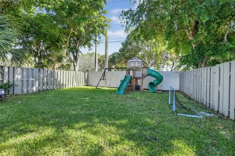 372 Deer Creek Wildwood Lane Deerfield Beach FL 33442