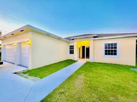 992 Sw College Park Road Port Saint Lucie FL 34953
