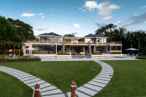 488 S Beach Road Jupiter Island FL 33455