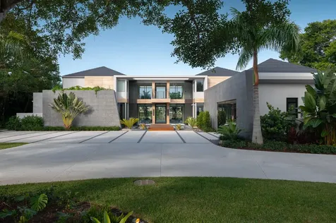 488 S Beach Road Jupiter Island FL 33455