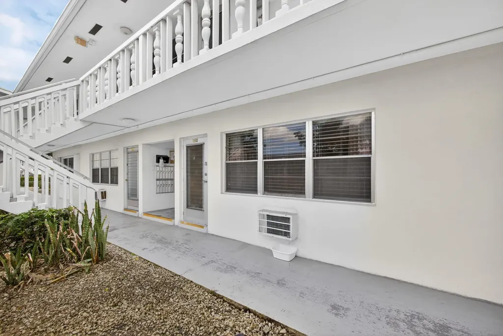 150 Coventry G West Palm Beach FL 33417