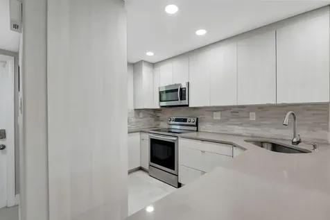 750 Ne Spanish River Boulevard Boca Raton FL 33431