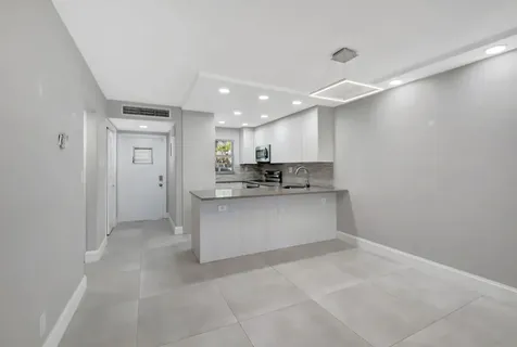 750 Ne Spanish River Boulevard Boca Raton FL 33431