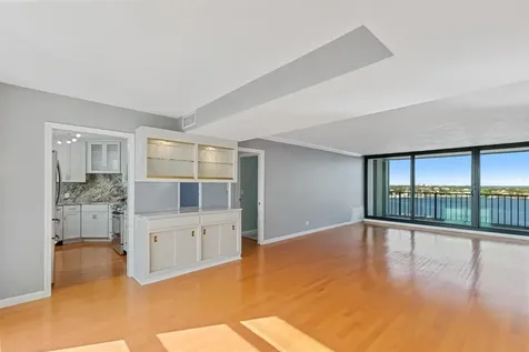 136 Lakeshore Drive North Palm Beach FL 33408