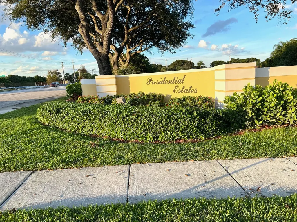 3500 Whitehall Drive West Palm Beach FL 33401