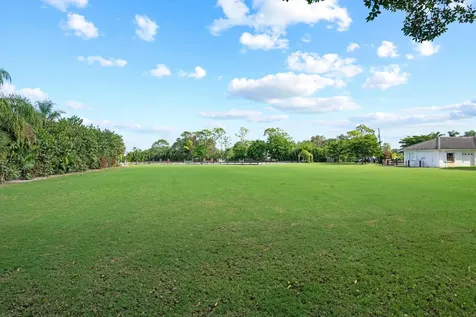 2389 King Terrace Wellington FL 33414