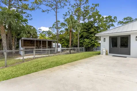 14819 Broken Arrow Place Palm Beach Gardens FL 33418