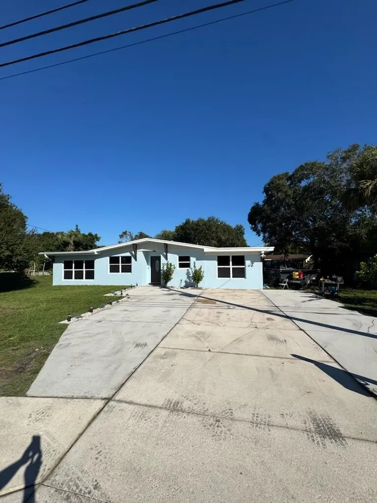 2140 Cortez Boulevard Fort Pierce FL 34982