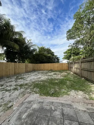 4588 Old Military Trail West Palm Beach FL 33417
