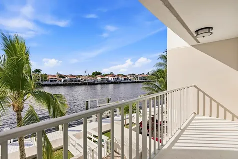 2916 S Ocean Boulevard Highland Beach FL 33487