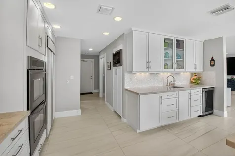 2914 S Ocean Boulevard Highland Beach FL 33487