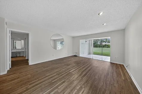 9187 Norte Lago Boca Raton FL 33428