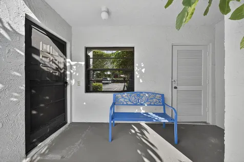 9187 Norte Lago Boca Raton FL 33428