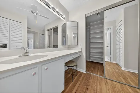 9187 Norte Lago Boca Raton FL 33428