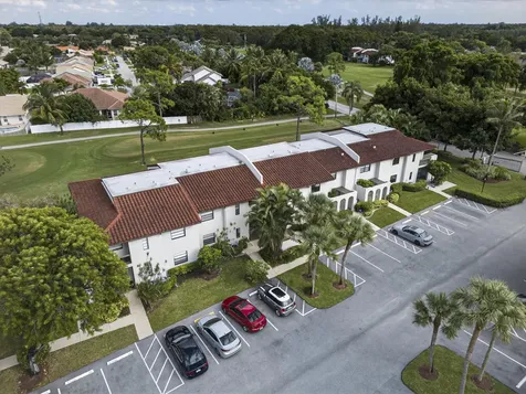 9187 Norte Lago Boca Raton FL 33428