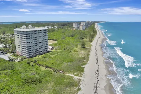 3702 N Highway A1a Hutchinson Island FL 34949