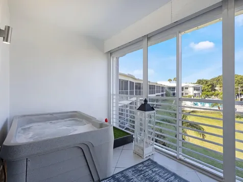 701 Ne Harbour Terrace Boca Raton FL 33431