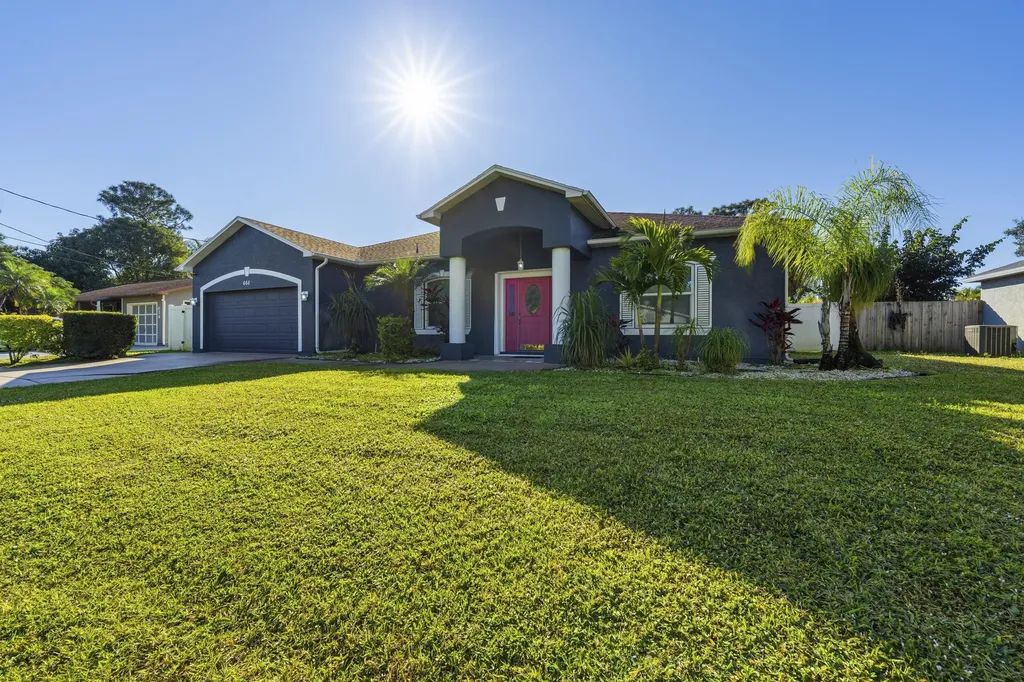 668 Se Walters Terrace Port Saint Lucie FL 34983