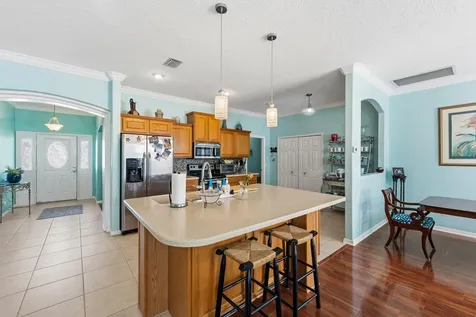 668 Se Walters Terrace Port Saint Lucie FL 34983