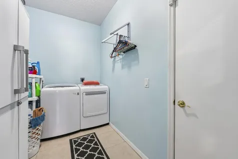 668 Se Walters Terrace Port Saint Lucie FL 34983