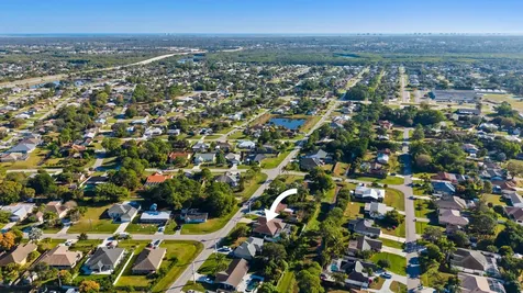 668 Se Walters Terrace Port Saint Lucie FL 34983