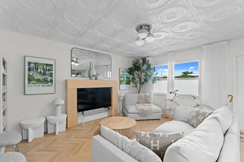 660 Glouchester Street Boca Raton FL 33487