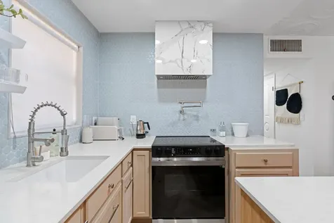 660 Glouchester Street Boca Raton FL 33487